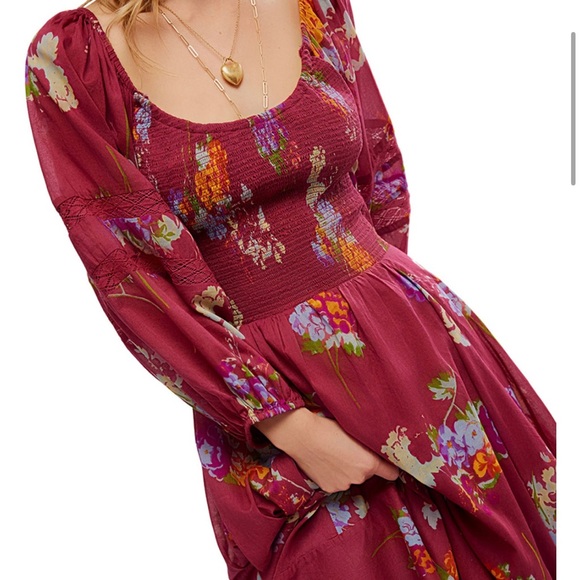 FREE PEOPLE MORNING GLORY BERRY RED SMOCKED MAXI DRESS. NEW IN STORES! NWT SzM - Picture 3 of 10